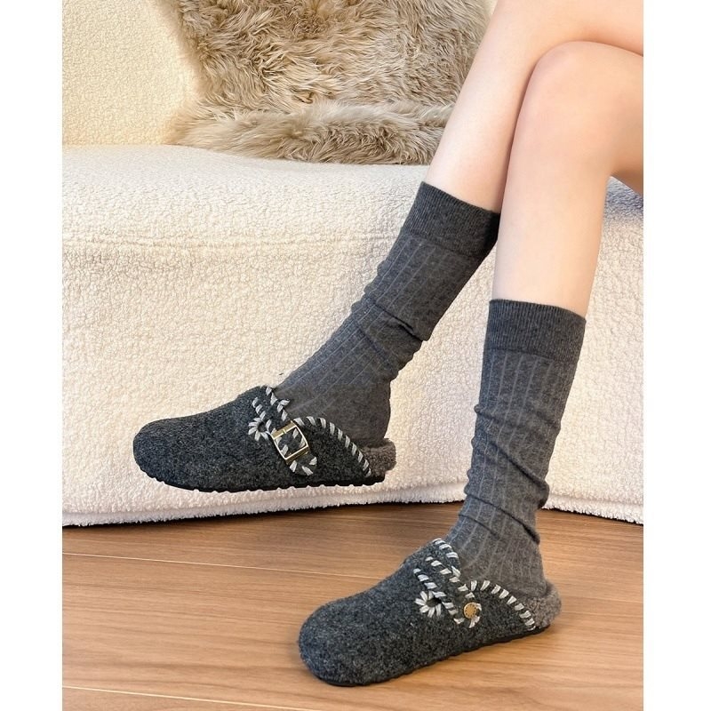 Birkenstock-stil papuče, topla krzna, gornji dio od velura, gumeni potplat, za vanjsku upotrebu zima 2025