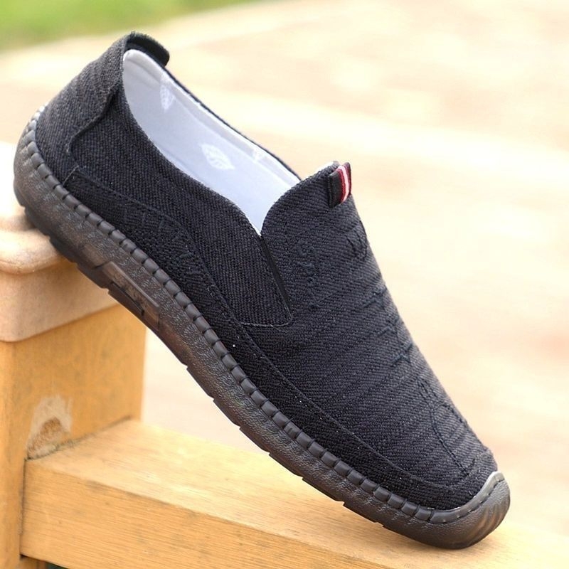Muške slip-on tenisice od platna, prozračne, niski profil, zaobljeni nos, EVA uložak, gumeni potplat
