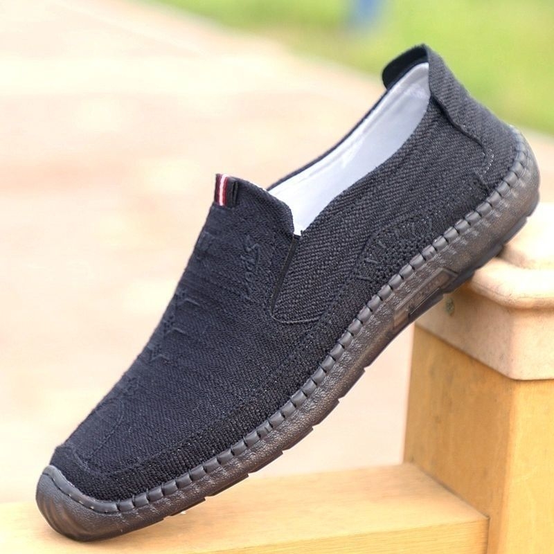 Muške slip-on tenisice od platna, prozračne, niski profil, zaobljeni nos, EVA uložak, gumeni potplat