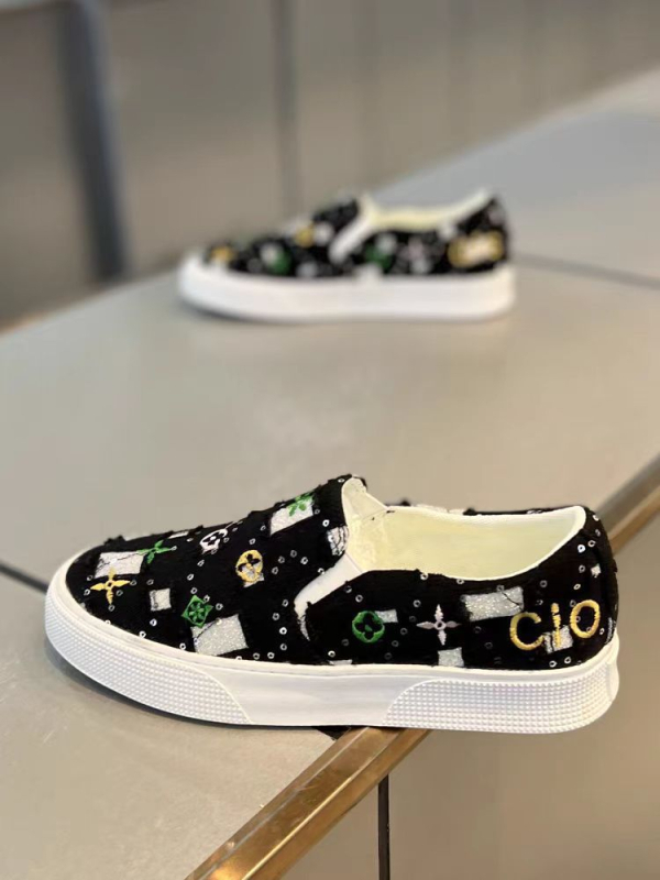 Ανδρικά slip-on παπούτσια χαμηλού ύψους – καμβά επάνω, σόλα από καουουκ, EVA πάτος, εσωτερική επένδυση με πλέγμα, λανσάρισμα Καλοκαίρι 2025