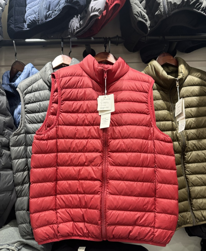 Υπερλεπτό γιλέκο με πούπουλα, εξωτερικό ύφασμα νάιλον, περιεκτικότητα σε πούπουλο 86–90%, γέμισμα 90 g λευκό πούπουλο από πάπιες, λεπτό, χωρίς κουκούλα