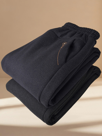 Őszi-téli fleeces nadrág, szabad szabású, mikroelasztikus, közepes vastagságú, poliészter 90–95% (fő anyag)