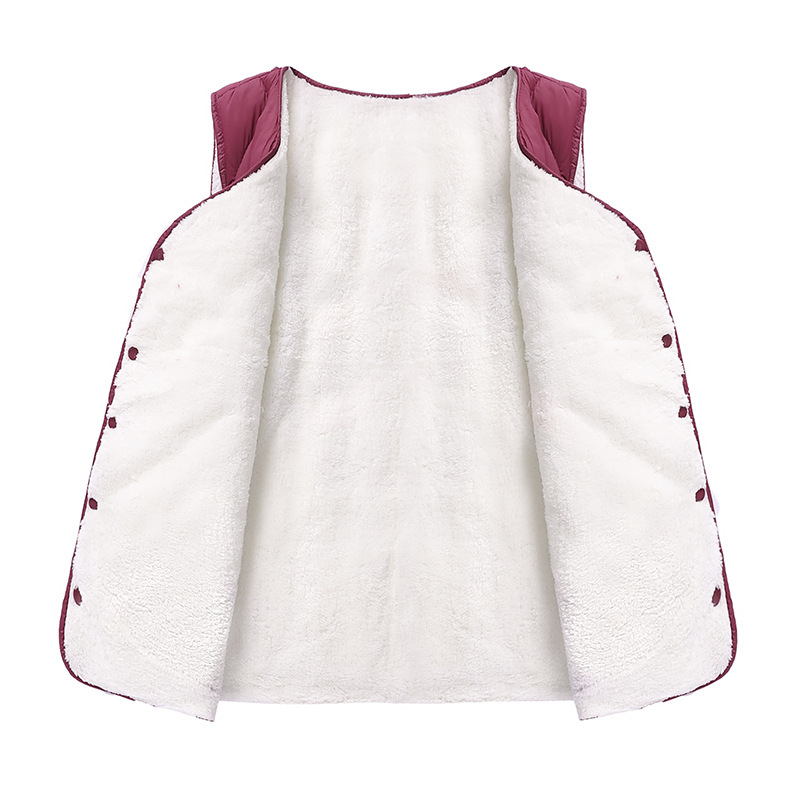 Női mellény meleg béléses szőrme és vállvédő párnázattal, poliészter anyag, 70–80% poliészter, 2023 ősz