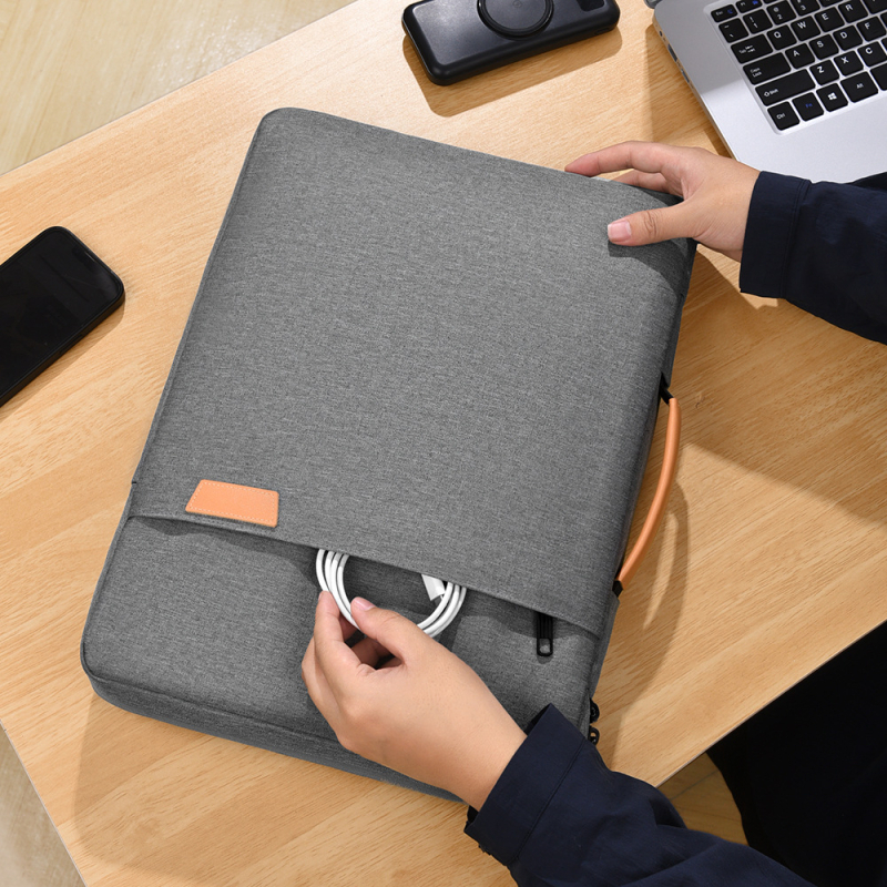 Lagana torba za prijenosno računalo s unutarnjom antivibracijskom podlogom sa zračnim jastucima, vanjski Oxford materijal, unutarnja poliester podstava, višenamjensko skladištenje za notebook, u stilu aktovke