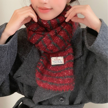 Šal od vunene pređe s warp-knit tehnikom, zadržava toplinu zimi, stil influencerice