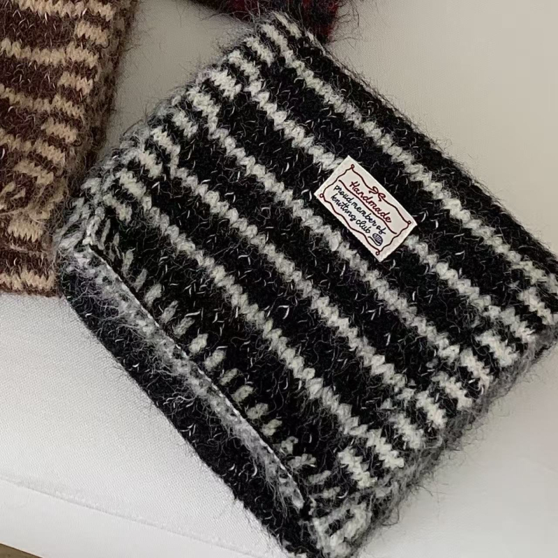 Šal od vunene pređe s warp-knit tehnikom, zadržava toplinu zimi, stil influencerice