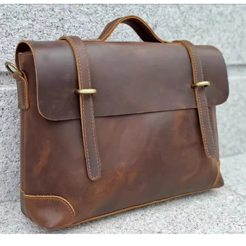 Muška crossbody torba od prave kože Crazy Horse, otporna na habanje, podstava poliester-bavlna.