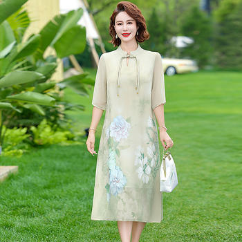 Qipao ruha, kínai stílusú, irodalmi retro, Nyár 2025, Ice Silk mikroszálas keverék 70–80%, bambusz rost 30–50%, hossz 80 cm