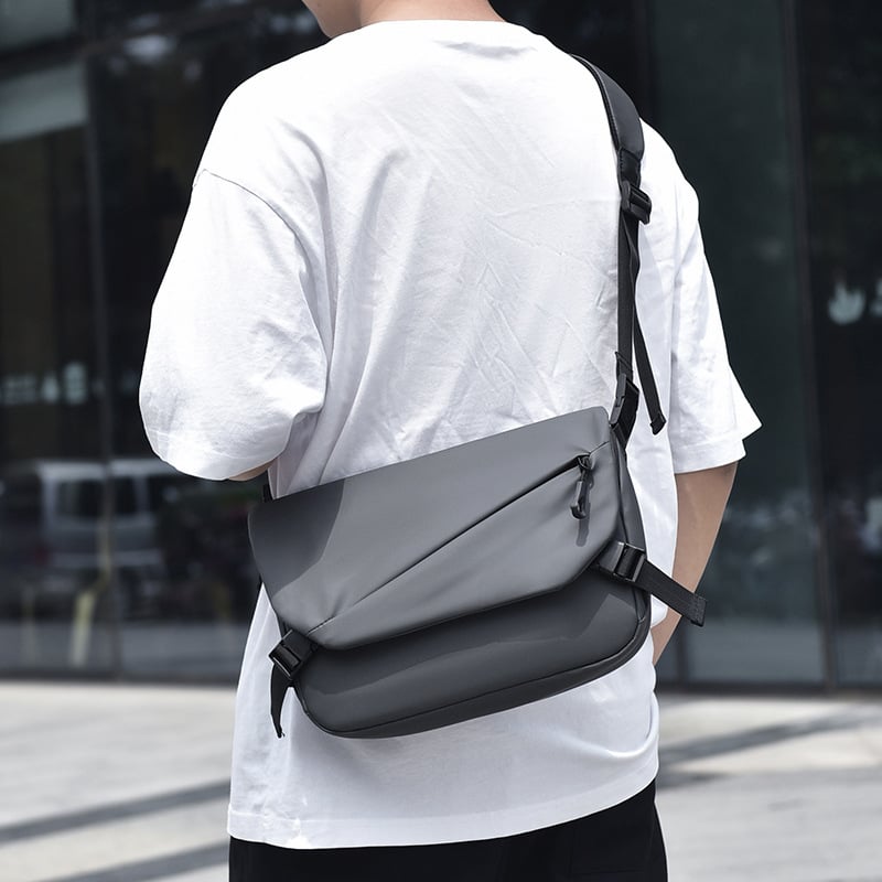Muška crossbody torba – velikog kapaciteta, Oxford platno, podstava od poliestera, jednobojni uzorak, za poslovna putovanja, proljeće 2025