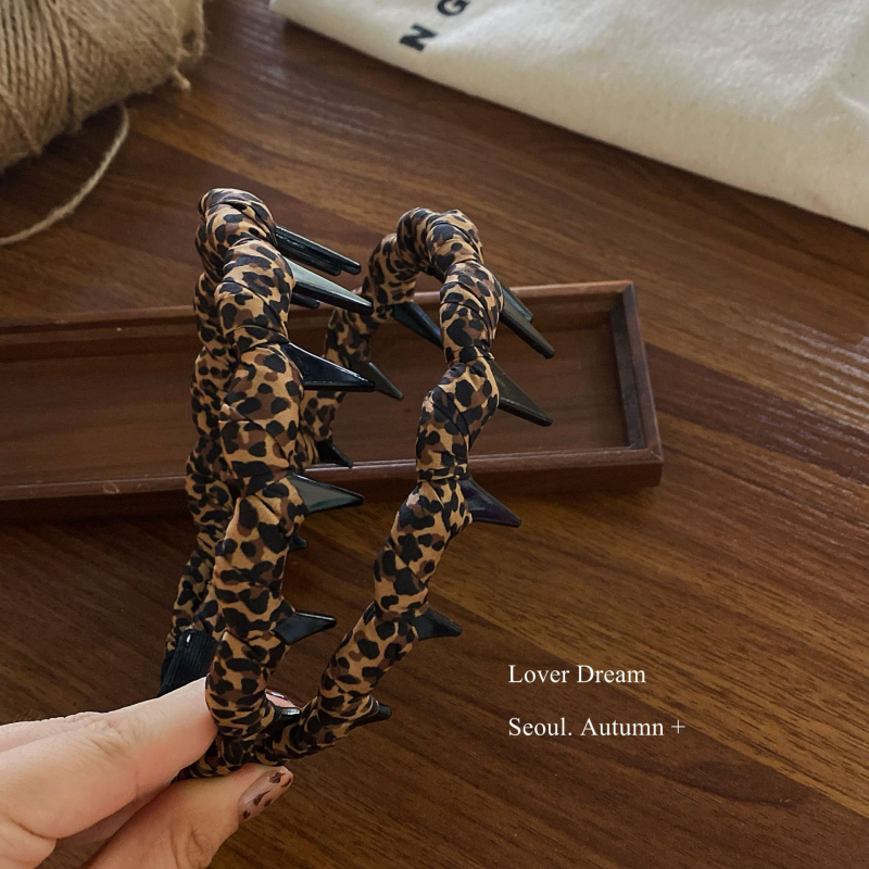 Leopard uzor čelenka, akril, ručna izrada, elegantan stil, ženski dodaci za kosu, jesen 2025