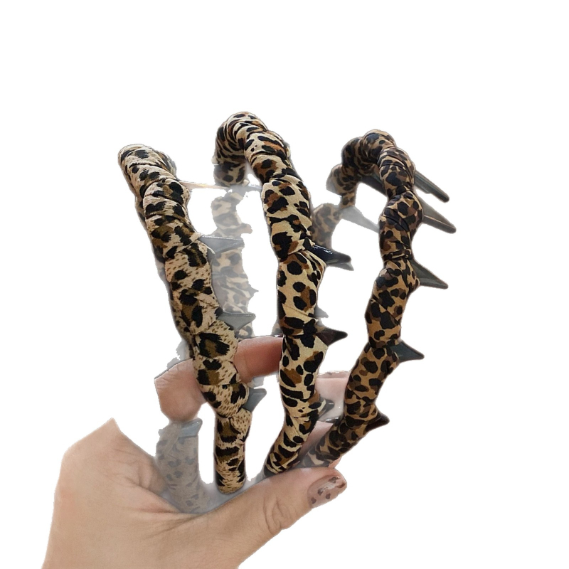 Leopard uzor čelenka, akril, ručna izrada, elegantan stil, ženski dodaci za kosu, jesen 2025