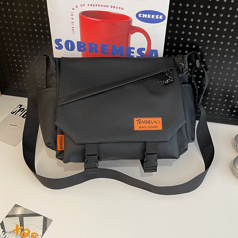 Geantă crossbody din canvas pentru bărbați - impermeabilă, ultraușoară, căptușeală din nailon, pentru călătorii de recreere, stil Harajuku retro