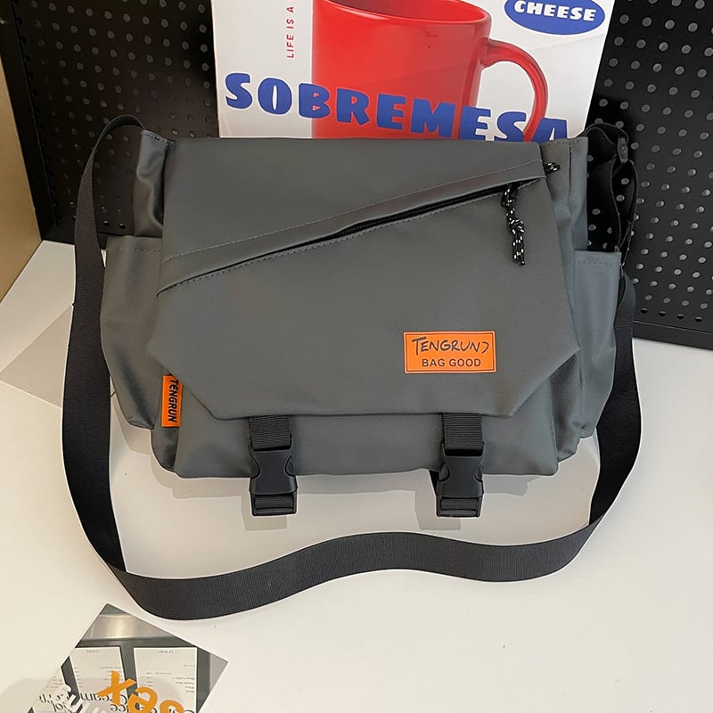 Geantă crossbody din canvas pentru bărbați - impermeabilă, ultraușoară, căptușeală din nailon, pentru călătorii de recreere, stil Harajuku retro