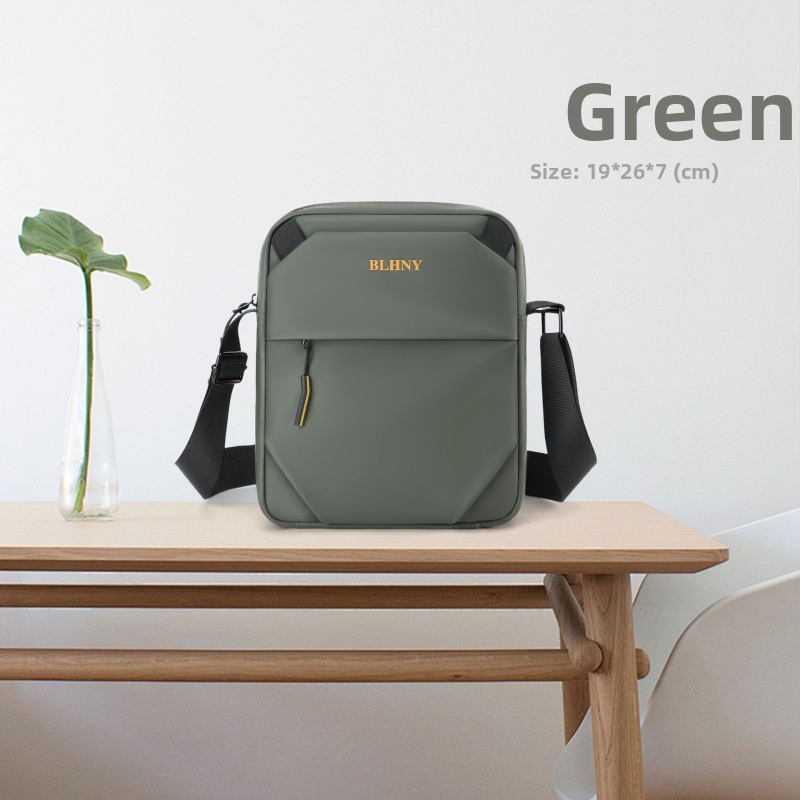 Muška crossbody torba za slobodno vrijeme i putovanja, vodootporna, membranski materijal, poliester podstava