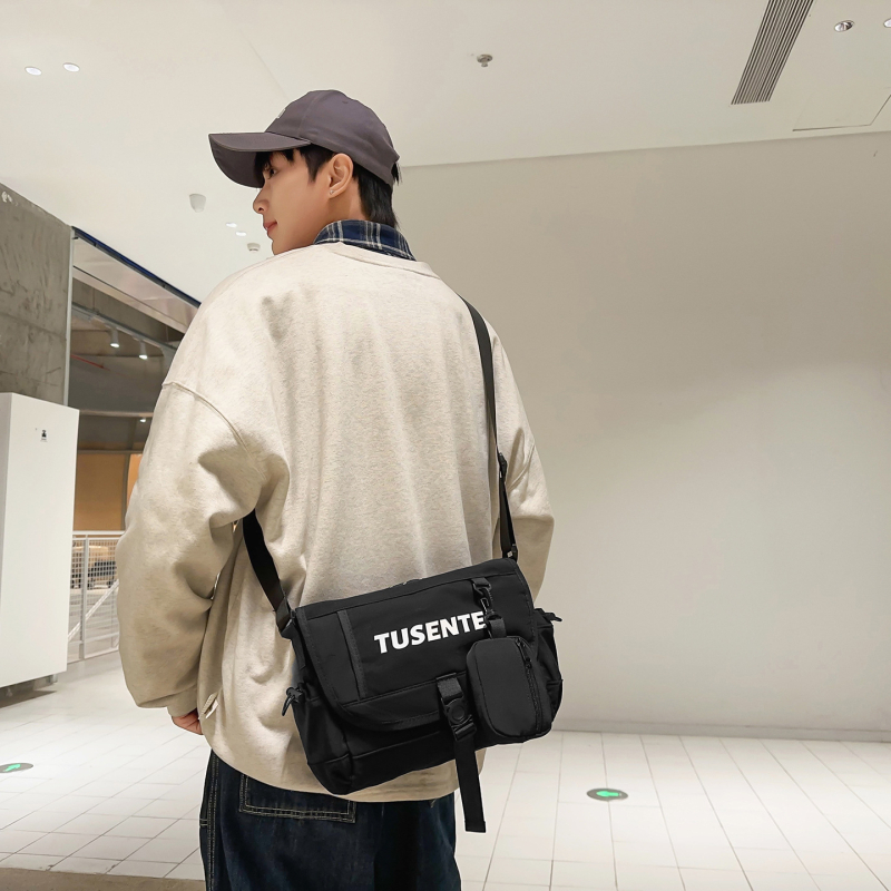 Casual torba preko ramena od najlona, s velikim kapacitetom, sportski messenger ruksak za 12-inčni laptop