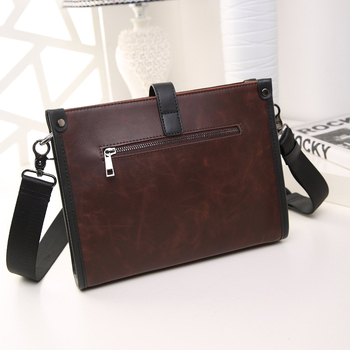 Muška crossbody torba od PU kože, jednobojna, podstava od poliestera i pamuka, unutarnji džep sa zatvaračem