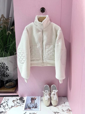 Geacă damă cu guler înălțat, din bumbac 80–90%, Primăvara 2025