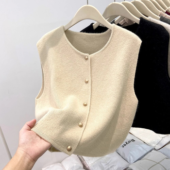 Bez rukava kardigan-vest s okruglim izrezom - Najlon 50–70%, ovčji velur pleteni materijal, jednobojna, srednja debljina
