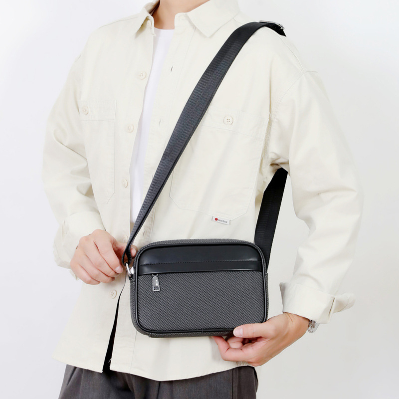 Muška torba preko ramena s PVC vanjštinom, poliesterom podstavom, vodootporna, crossbody dizajn