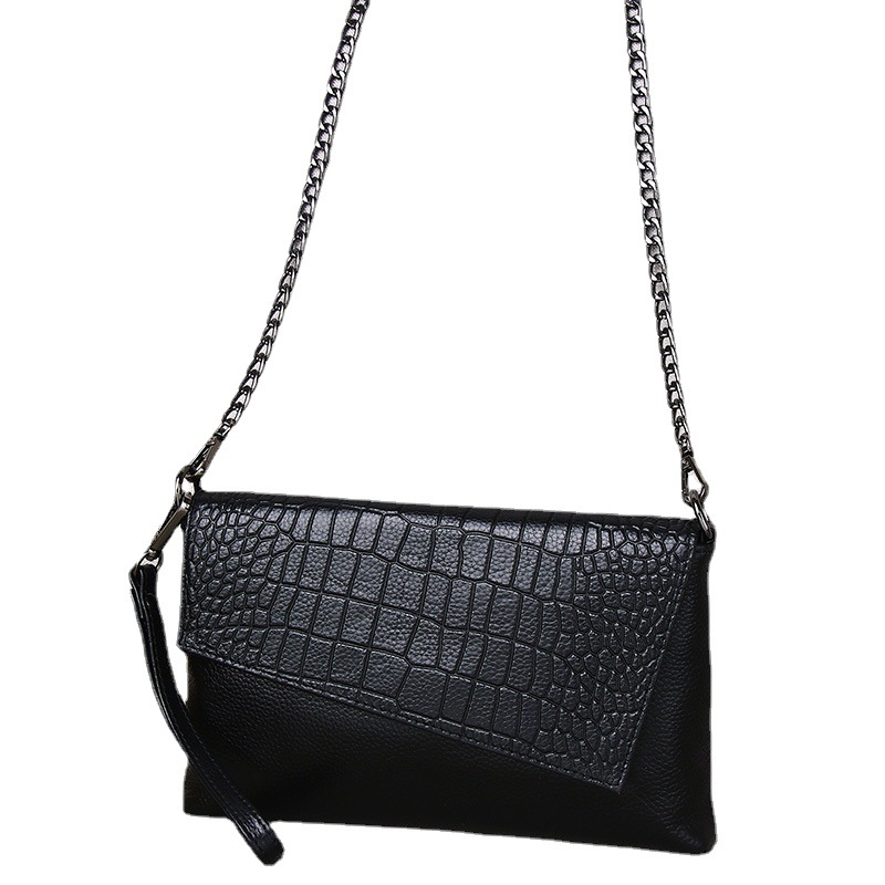 Kožna clutch torba s lancem – kamen uzorak, veliki kapacitet, envelope stil, unutarnji džepovi