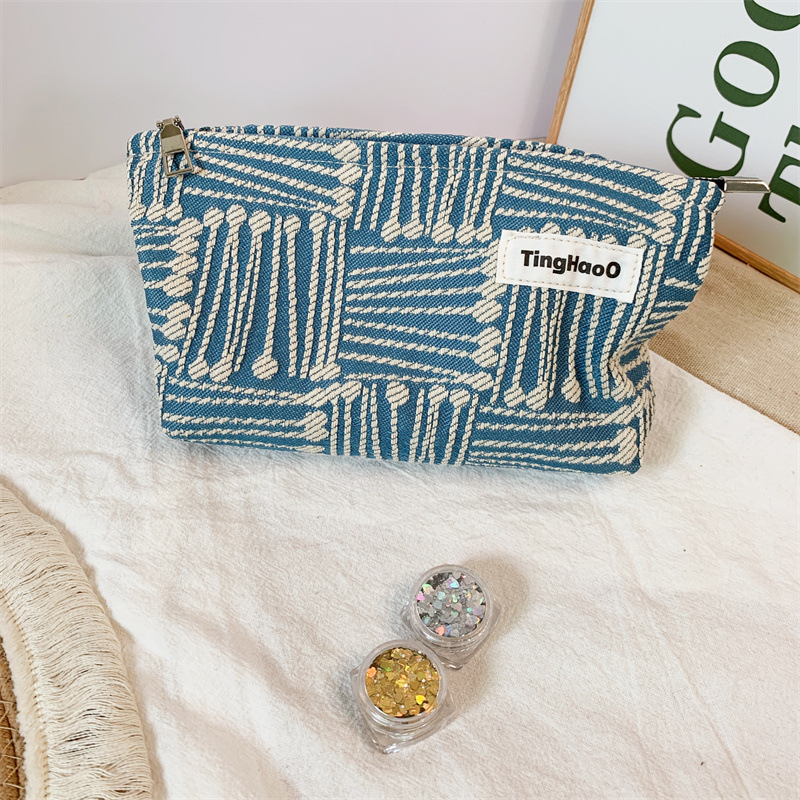 Tekstilna clutch torbica za putovanja – gradska jednostavnost, pamuk, mala kvadratna torba, vodoravni kvadratni oblik, zatvarač