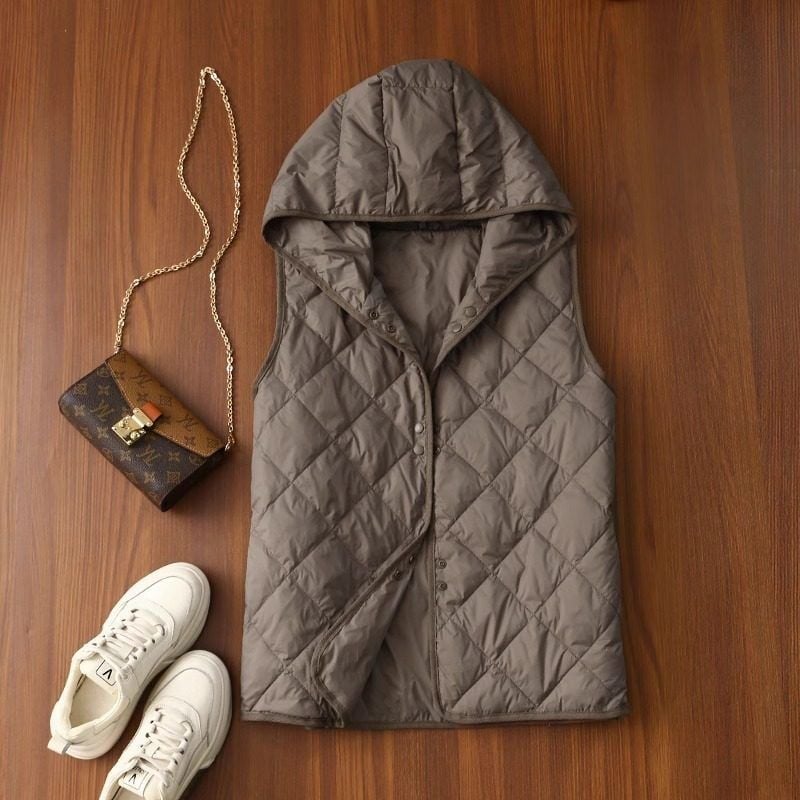 Γυναικείο quilted γιλέκο με κουκούλα, ελαφρύ και ζεστό, κανονική γραμμή, λαιμός polo, ύφασμα chenille, 90–95% ελαστάν