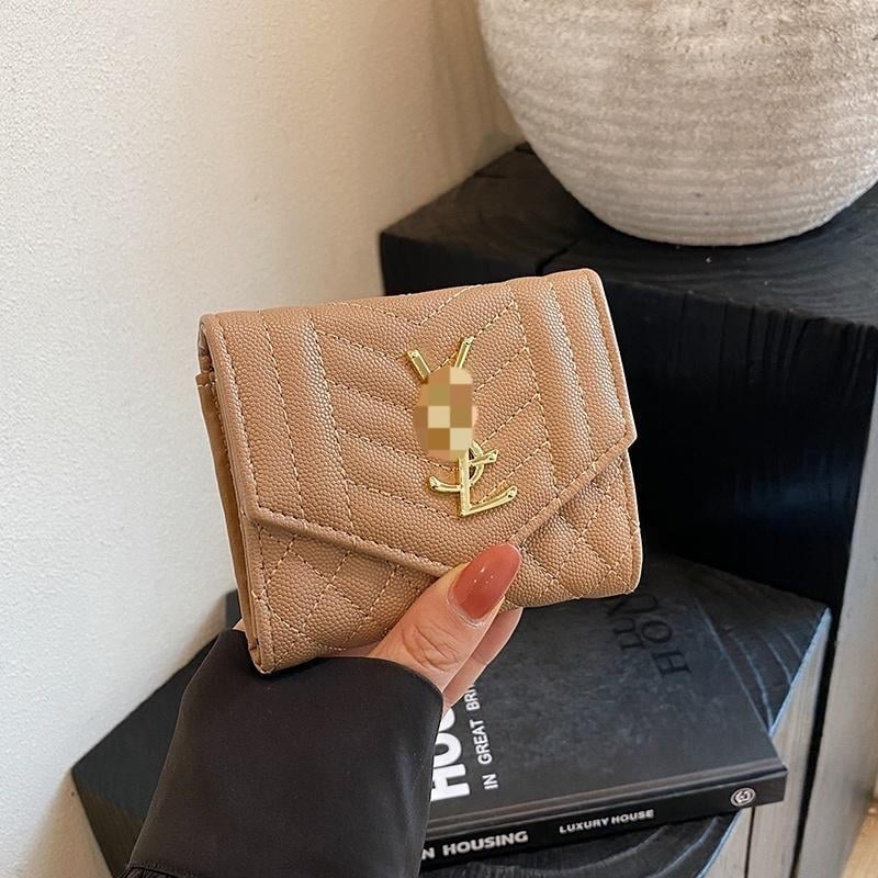 Kompakt PU pénztárca betűmintával, kártyatartó és érmes rekesz, PU bélés, ősz 2025