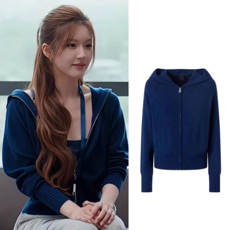 Kötött kapucnis pulóver juhgyapjúból poliészter keverékkel, vastag kötés, laza szabás, raglán ujjak