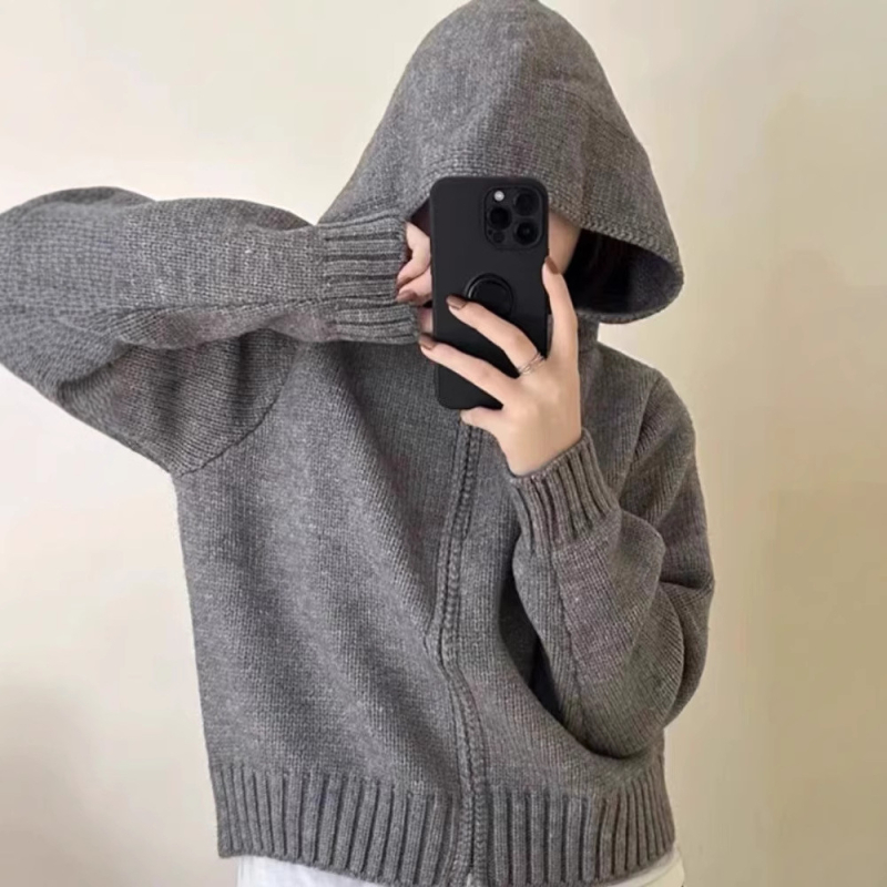 Cardigan tricotat din lână cu glugă pentru femei, croi lejer, fermoar frontal, lungime obișnuită (50–65 cm)