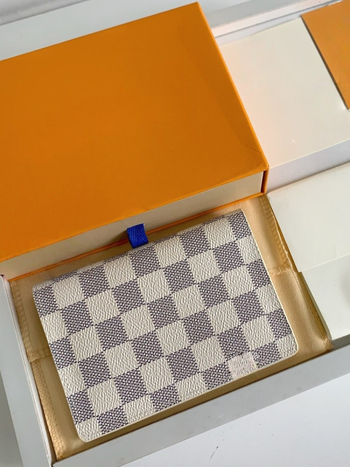 Muški kratki novčanik s monogramom i kariranim uzorkom, poslovni elit stil (Materijal: Prava koža; Uzorak: Slovo; Podstava: Sintetička koža; Značajke: Prozračan, Antibakterijski)