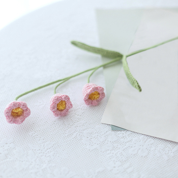 Horgolt gyapjú virág ruhákhoz és kiegészítőkhez; Lily of the Valley variáció; márka Sister rabbit; felhasználás: esküvő, fotórekvizit, otthoni dekoráció