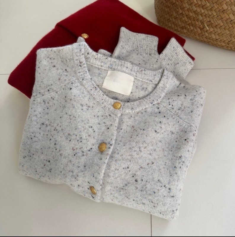 Gyapjú kardigán, 95%+ gyapjú, raglán ujjú, környakú, laza szabás