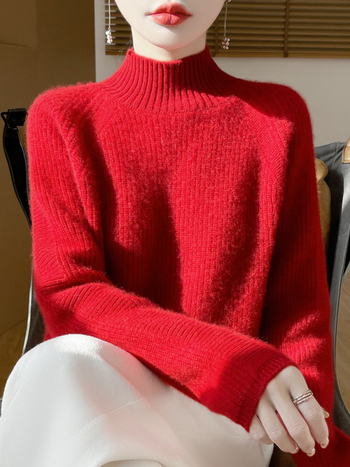 Női kapucnis gyapjú pulóver félmagas gallérral, raglán ujjak, vast kötés, 95% feletti gyapjú, lazán szabott, őszi-téli