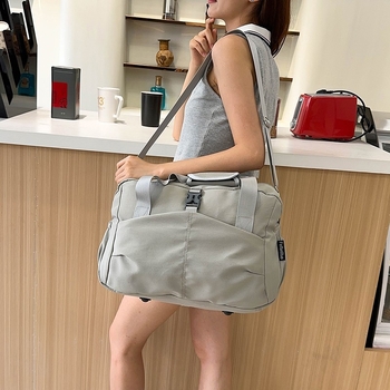 Putna torba tip satchel od Oxford tkanine, kapacitet ispod 20 L, prozračna, unisex, gradski minimalistički stil