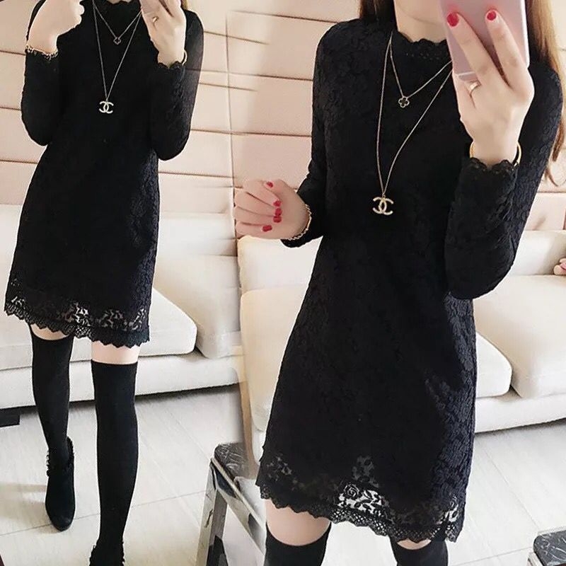 Oversize T-shirt od viskoze s izvezenim detaljima i visokim ovratnikom