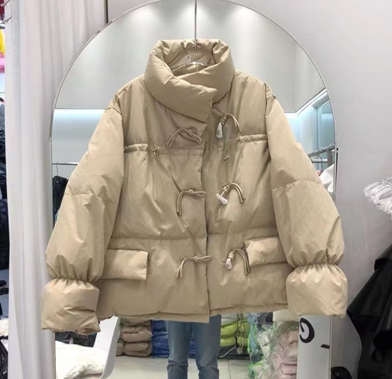 Púšový kabát s Chenille látkou, hrubý, obsah peria 51–55%, ultra krátka dĺžka ≤40 cm