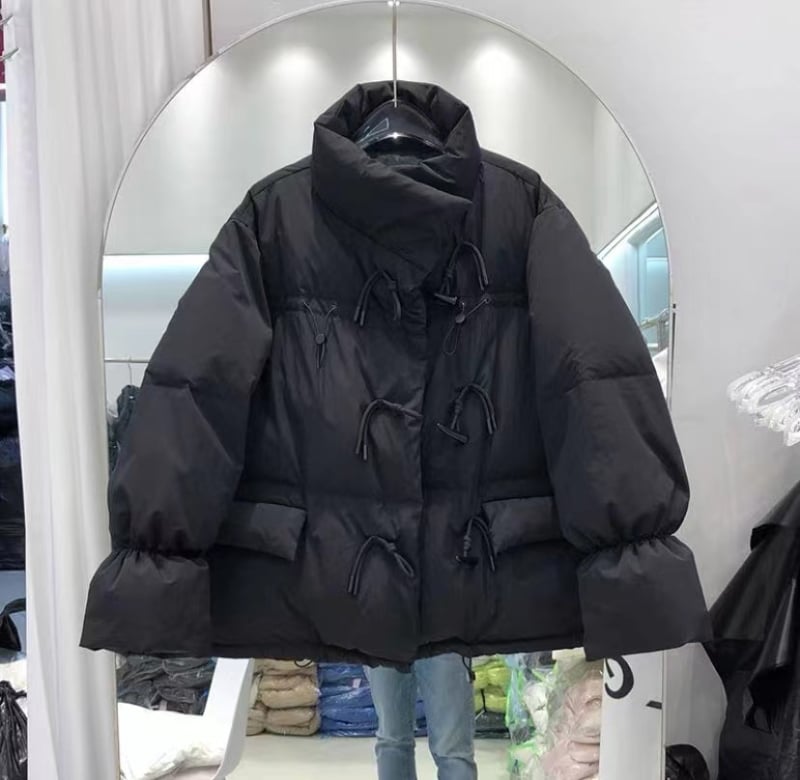 Púšový kabát s Chenille látkou, hrubý, obsah peria 51–55%, ultra krátka dĺžka ≤40 cm