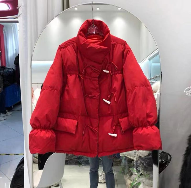 Púšový kabát s Chenille látkou, hrubý, obsah peria 51–55%, ultra krátka dĺžka ≤40 cm