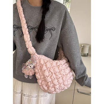 Crossbody torba od meke PU kože s oblacnom plisiranom teksturom, zatvarač, skrivene džep, oblik dumpling