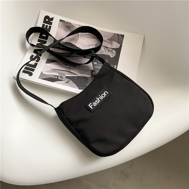 Yuhao Vertikalna Kvadratna Crossbody Torba, Oxford Tkanina, Zatvarač, Poliester Podstava, 3D Vanjski Dizajn
