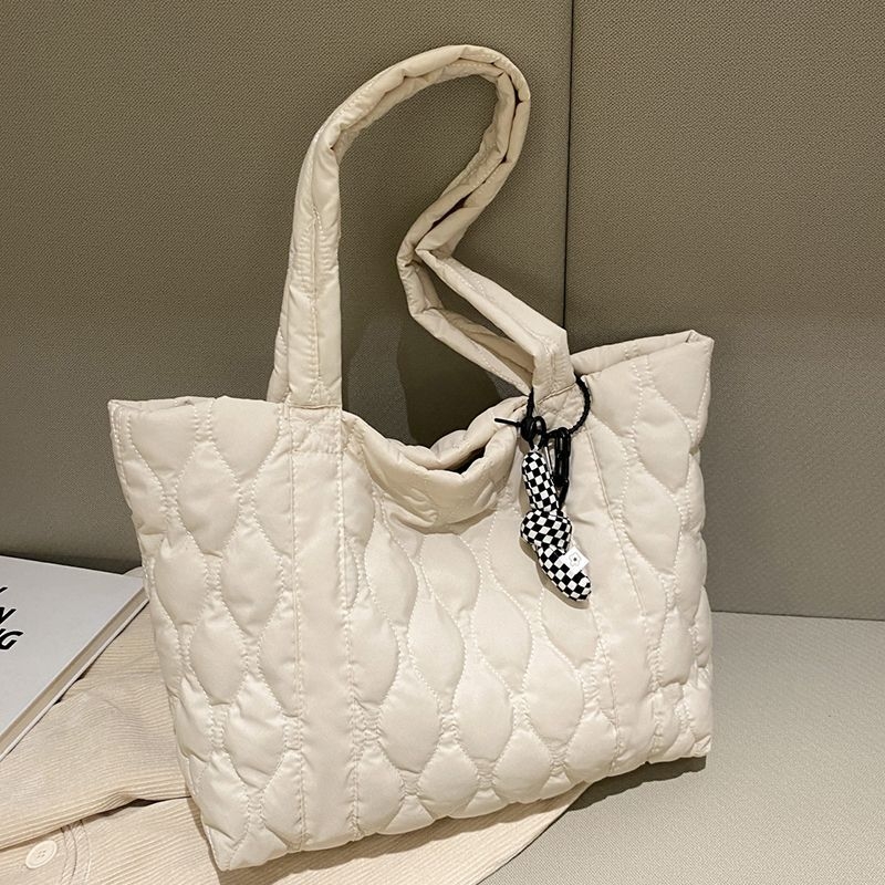 Torba tote od Oxford materijala, gradski minimalistički stil, horizontalni kvadratni oblik, zatvaranje sa zatvaračem, unutarnja pretinica za telefon i laminirana pretinica sa zatvaračem, dvostruke naramenice
