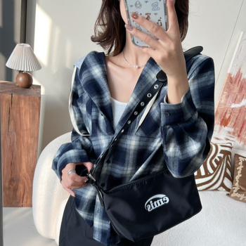 Geantă crossbody pentru femei Dumpling, material Oxford, formă de scoică, închidere cu fermoar, buzunar pentru laptop, buzunar cu fermoar