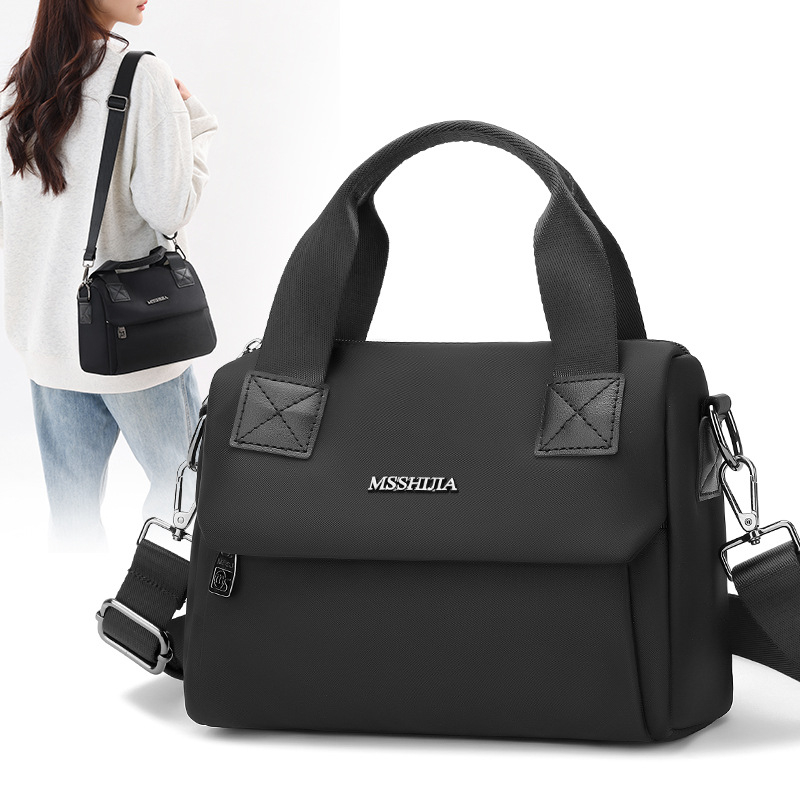 Najlonska kvadratna crossbody torbica za žene, vodoravna kvadratna forma, elegantan zrel stil, zatvarač, unutarnji džepovi: džep sa zatvaračem i džep za mobitel