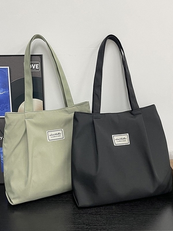 Nylon tote torba, gradski minimalistički stil - Zimsko izdanje 2025, zatvaranje na zip