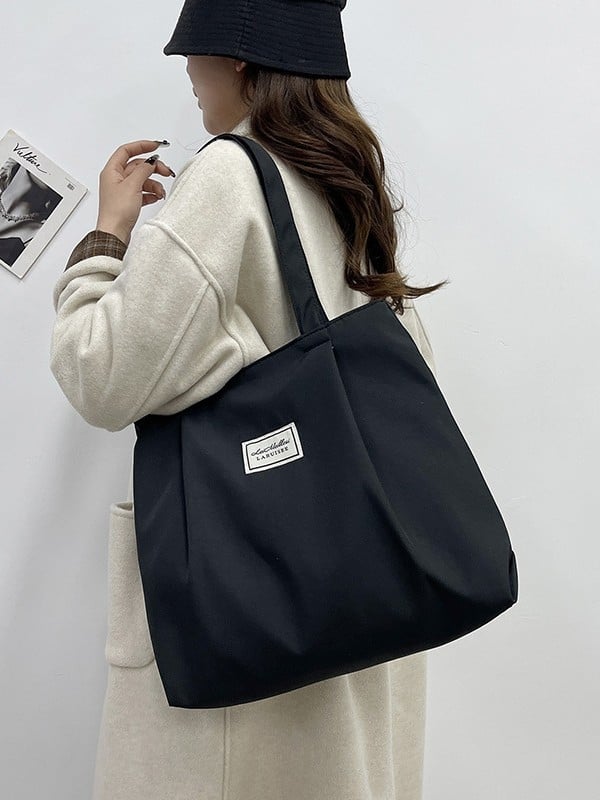 Nylon tote torba, gradski minimalistički stil - Zimsko izdanje 2025, zatvaranje na zip