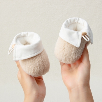 Téli bébi cipő puha talppal, uniszex, fleece bélés, csatos záródás, lélegző csúszásmentes talp, alacsony szár