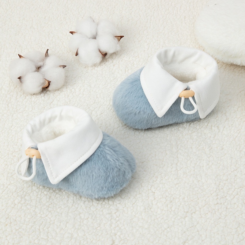 Téli bébi cipő puha talppal, uniszex, fleece bélés, csatos záródás, lélegző csúszásmentes talp, alacsony szár