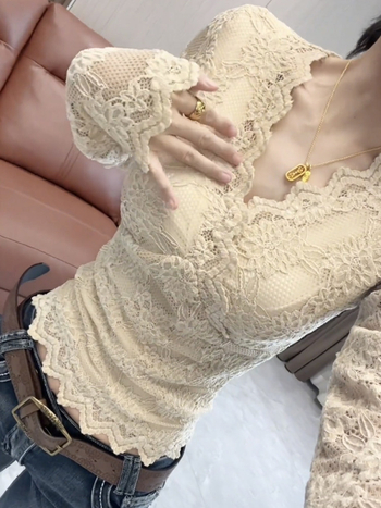 Top s čipkom i flisom, Slim-fit, Dugi rukav, V-izrez