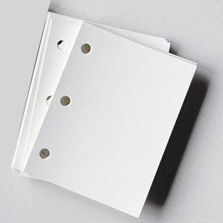 WR-09 PVC kötőfűzet, 3 lyukú, csatt 90 mm, lemez 1 mm, hát 2 cm, általános papírméret