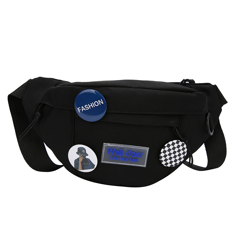 Nylon torbica u uličnoj modi sa zatvaračem, unutarnja džep za telefon, podstava od sintetičke kože, proljeće 2023